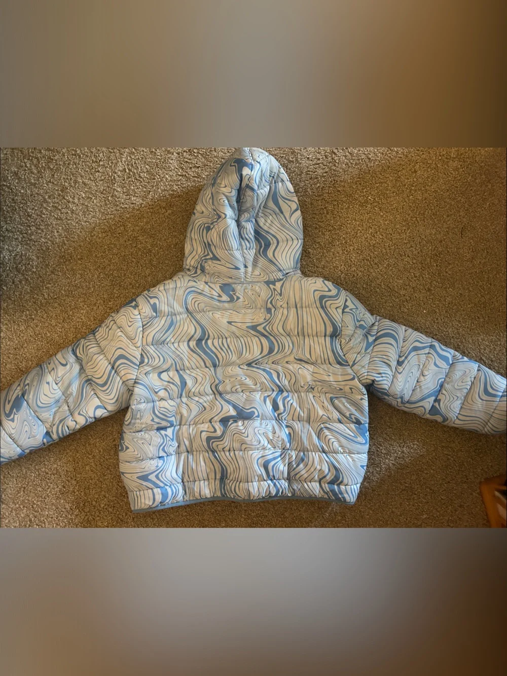 Swirl Print Hooded Puffer Jacket in Sky Blue & Light Blue